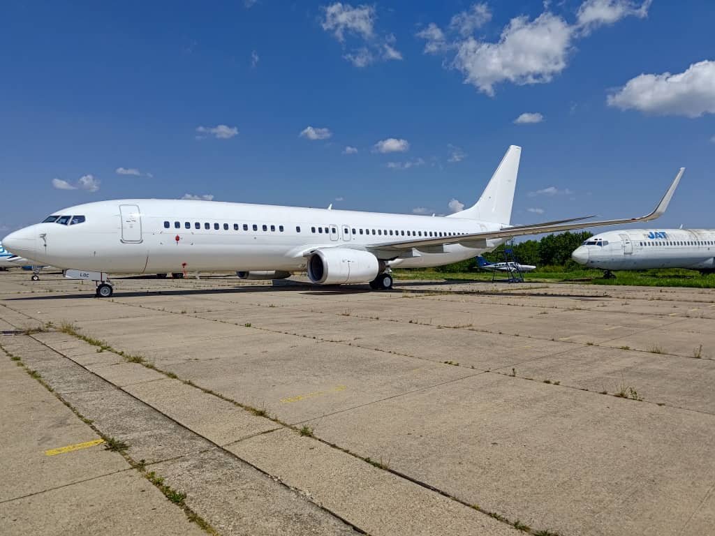 Boeing 737 charter STAF-SG